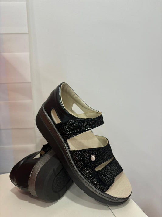 LOREN SANDALO RETRO CHIUSO